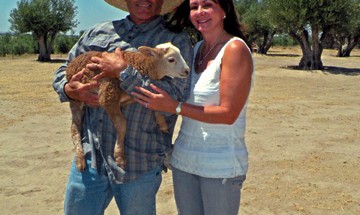 Olivas_Frank_and_marti_with_lamb