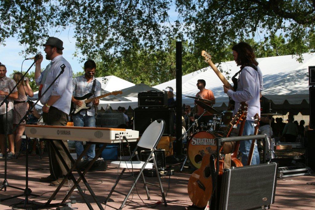 Earth_day_food_wine_festival_live_music_dancing