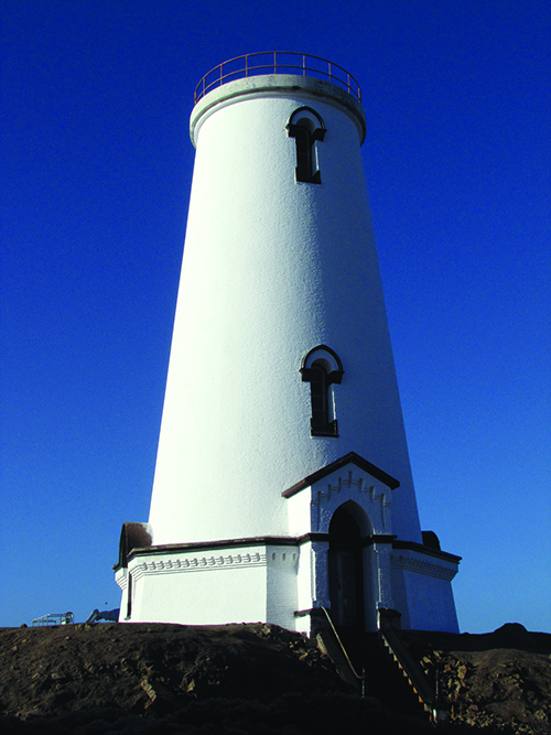 Piedras Blancas Lighthouse with new paint_web
