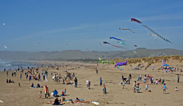 Morro Bay Kite Festival at the beach