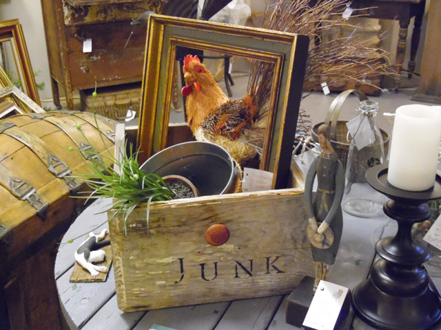 Antiques-paso-robles-Rooster-in-box