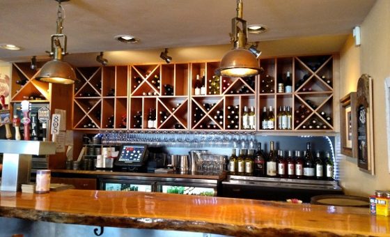 Cracked Crab serving local wine