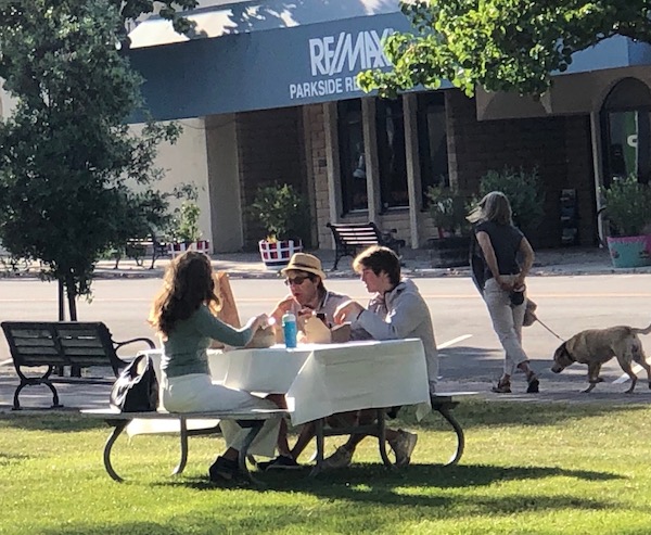 Dining in the park